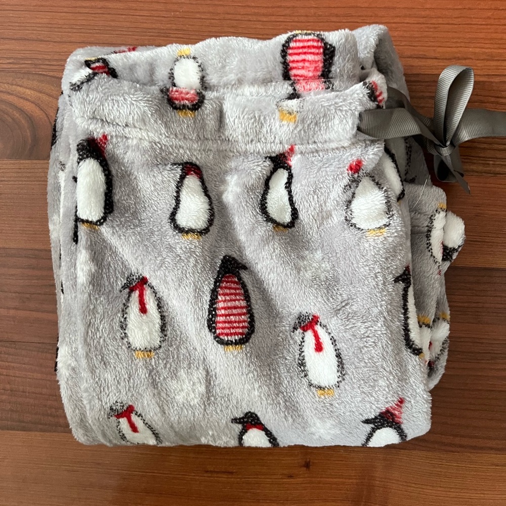 Cozy Gray Penguin Print Pajama Pants
